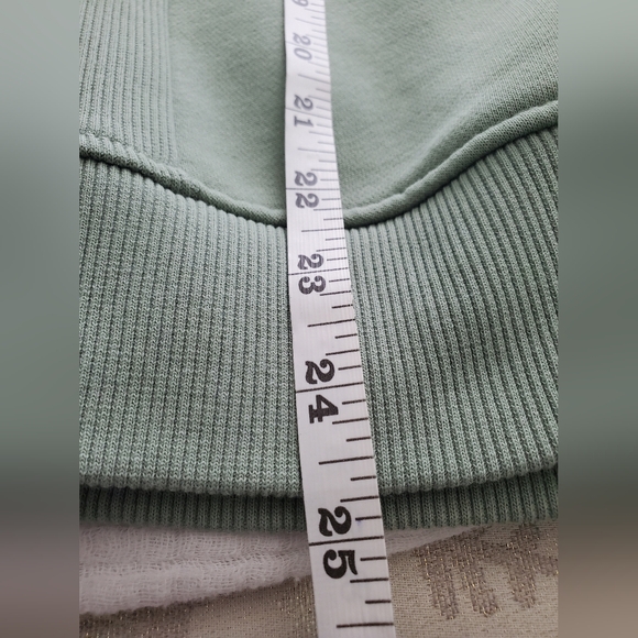 Carhatt Womens Relaxed Fit Midweight Crewneck Block Logo Sleeve Graphic Size: S - Picture 15 of 15